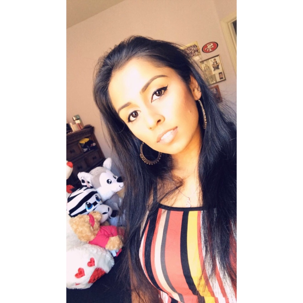 Meet your Posher, Samara